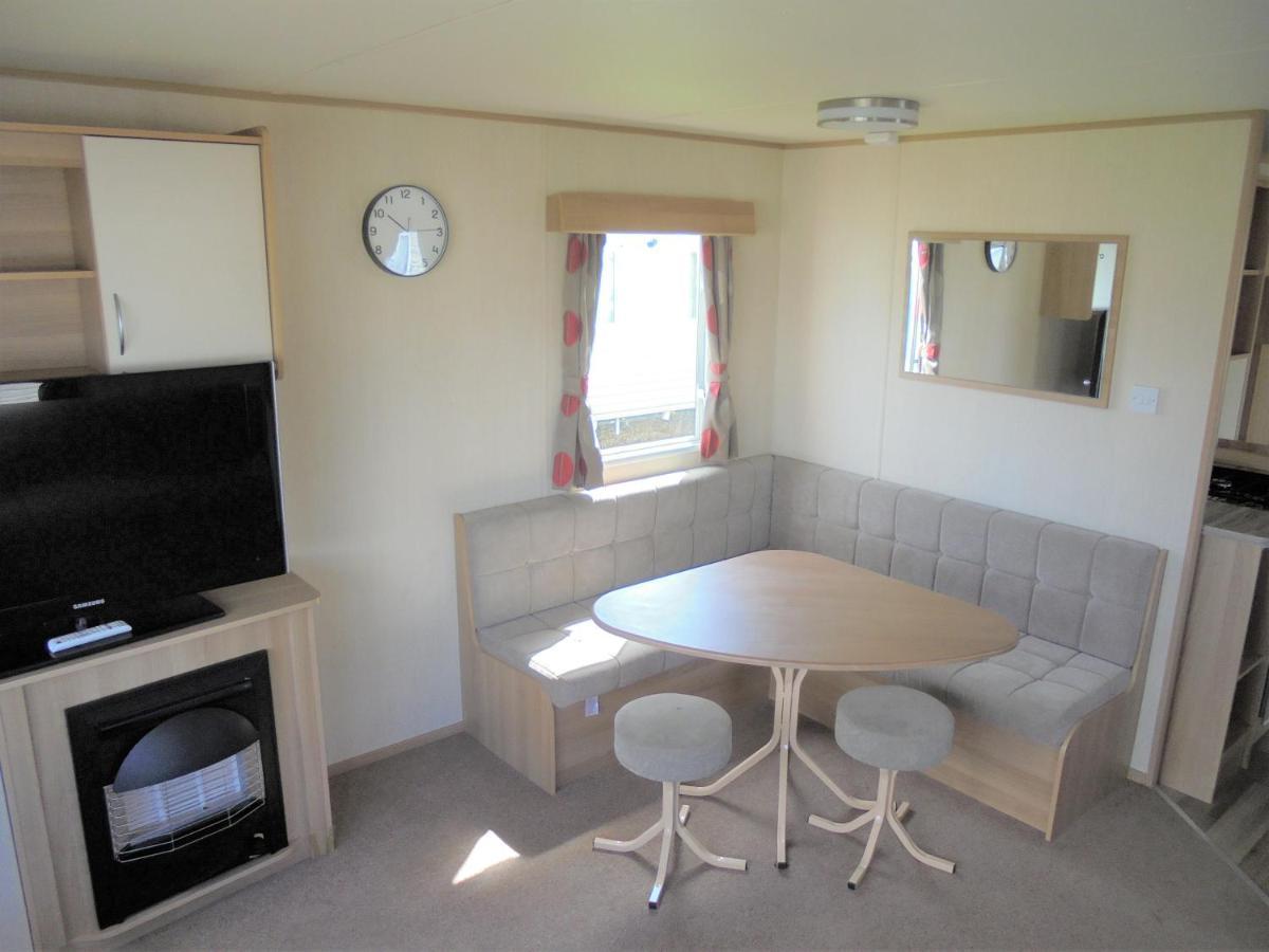 Kingfisher : Horizon Ii:- 8 Berth, Close To Site Entrance Ingoldmells Buitenkant foto