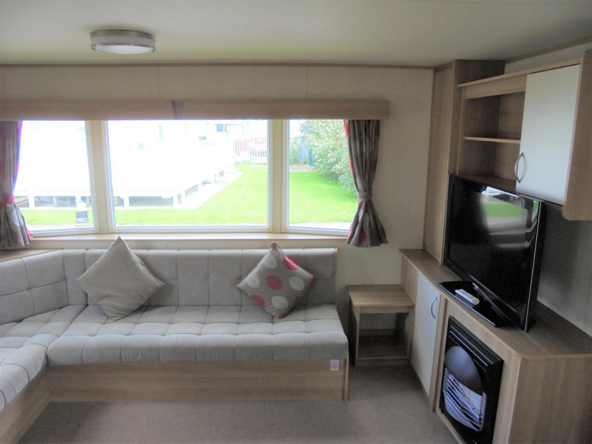 Kingfisher : Horizon Ii:- 8 Berth, Close To Site Entrance Ingoldmells Buitenkant foto